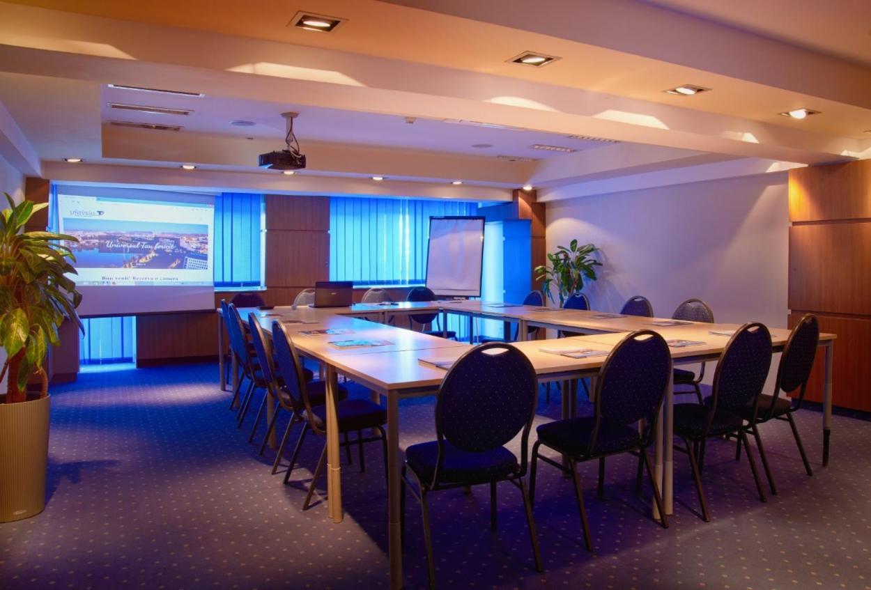 Hotel Univers Cluj-Napoca Ngoại thất bức ảnh