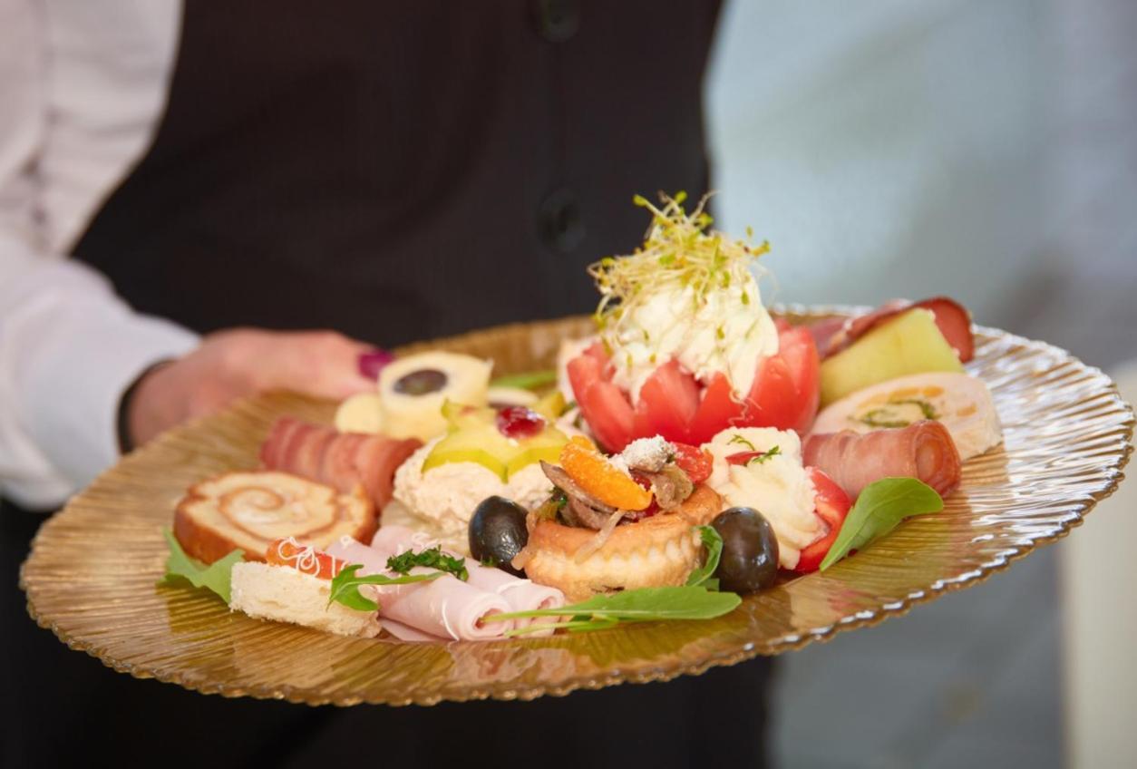 Hotel Univers Cluj-Napoca Ngoại thất bức ảnh