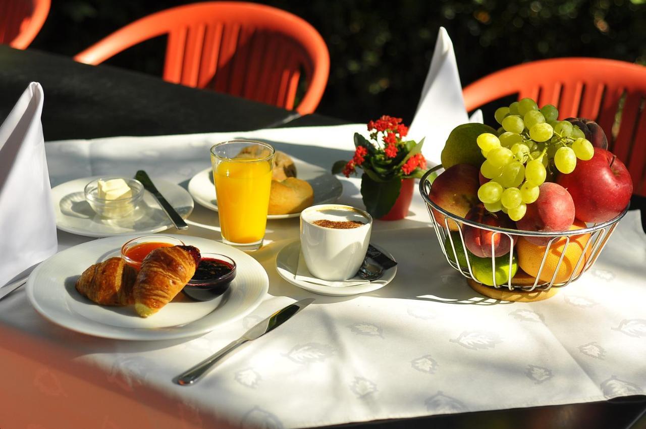 Hotel Univers Cluj-Napoca Ngoại thất bức ảnh
