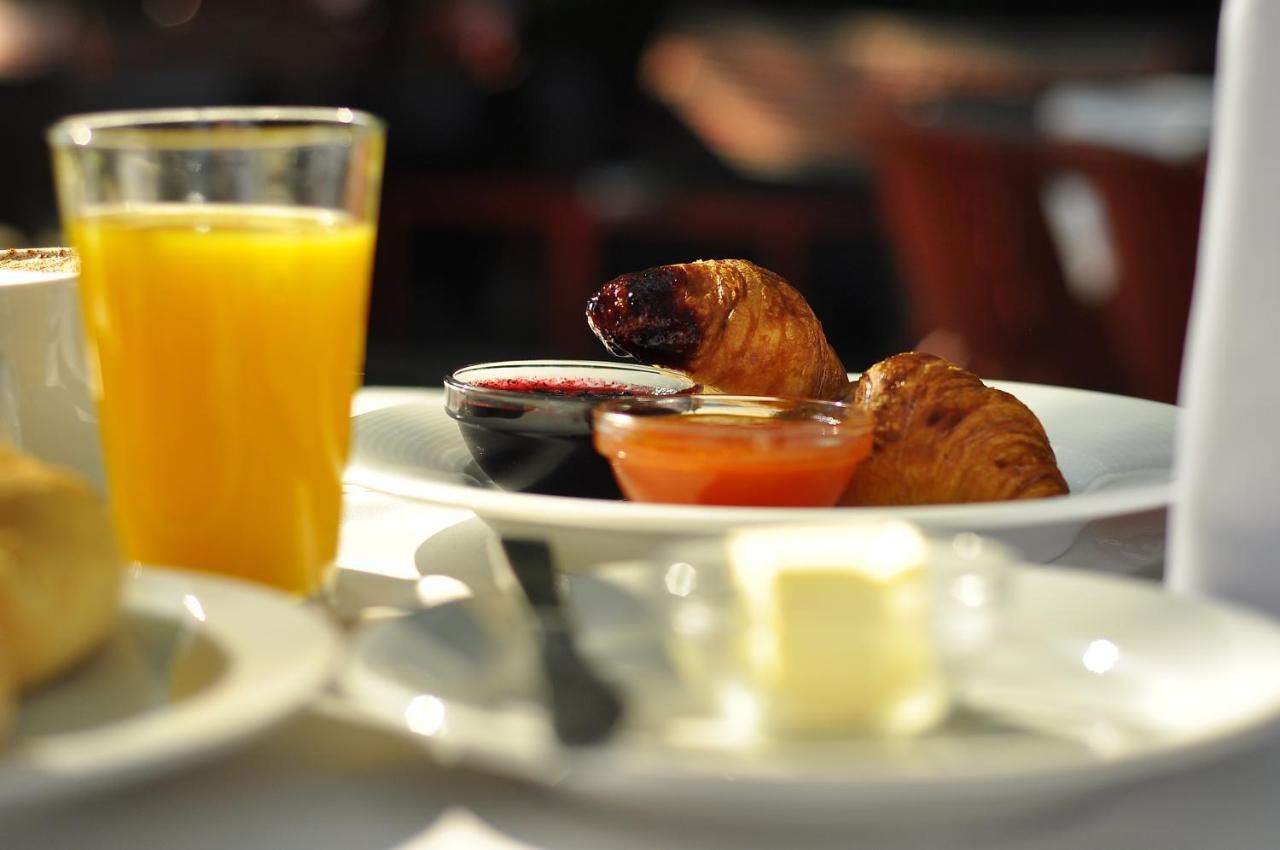 Hotel Univers Cluj-Napoca Ngoại thất bức ảnh